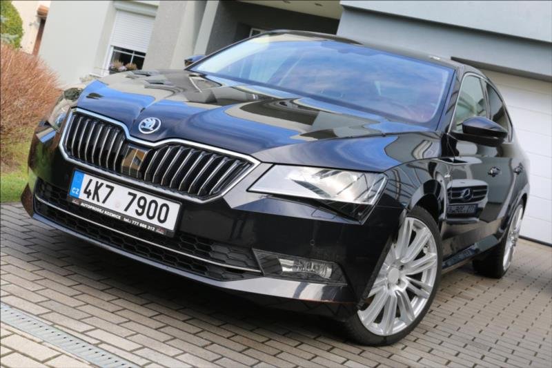 Škoda Superb 1,8 TSiDSG Laurin & Klement ČR