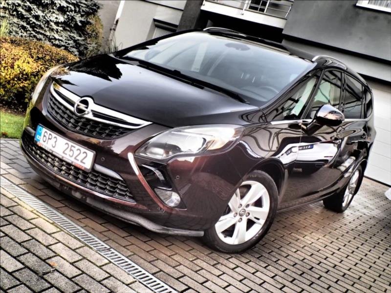 Opel Zafira 1,6 TURBO 125 KW AT Tempomat