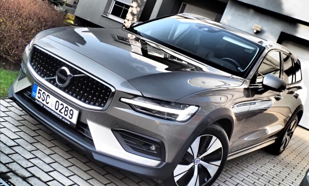 Volvo V60 2,0 CrossCountry AWD,1.MAJ, ČR