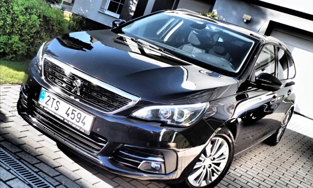 Peugeot 308 1,2 ACTIVE PureTech 110, 54TKM