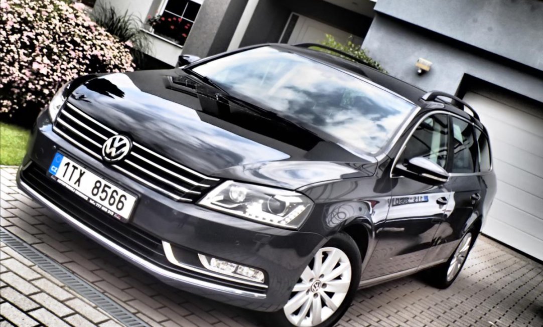Volkswagen Passat 2,0 103KW,TAŽNÉ ,navigace