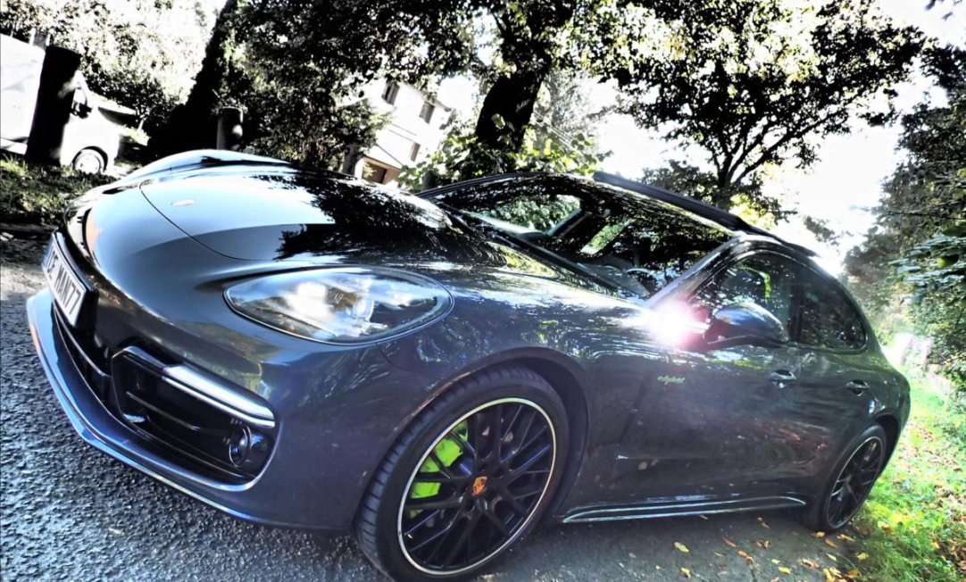 Porsche Panamera 2,9 243KW, DPH, ČR,4 E-HYBRID
