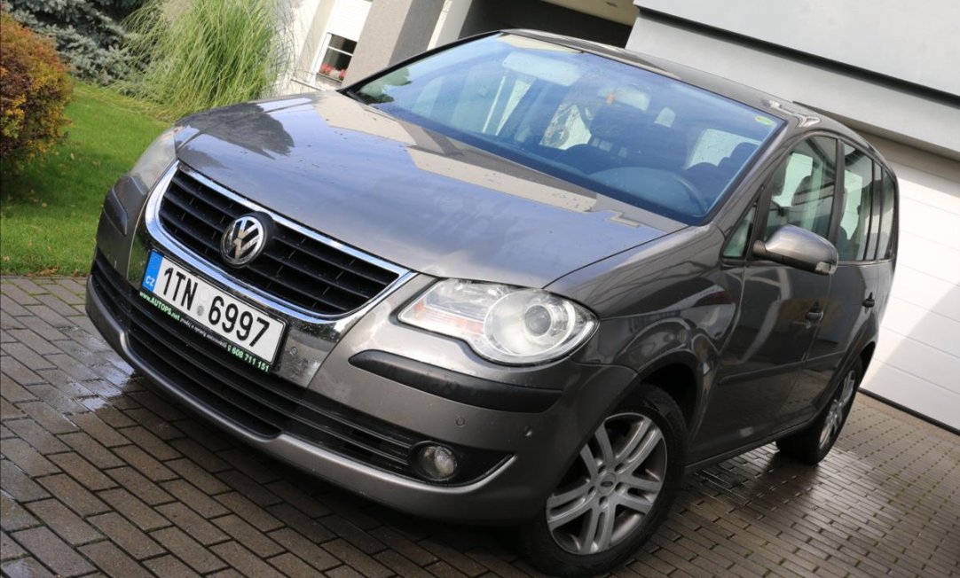 Volkswagen Touran 1,9 77KW, TAŽNÉ