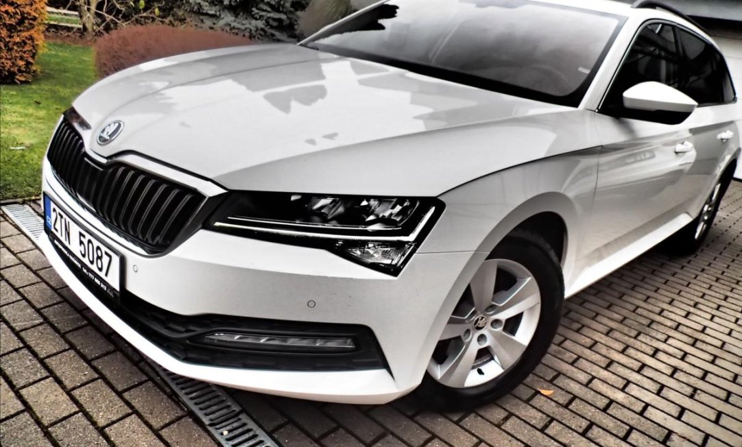 Škoda Superb 2,0 110KW, ATM,Tažné