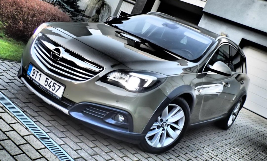 Opel Insignia 2,0 143kw, 4x4, ČR 1. Maj