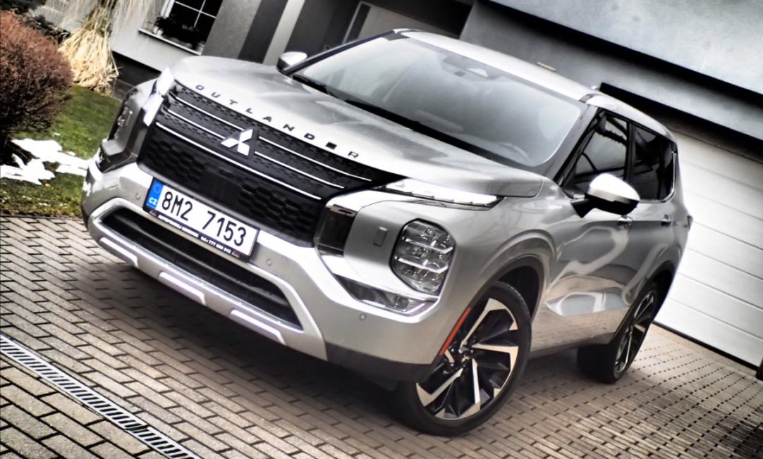 Mitsubishi Outlander 2,4 7míst, intense