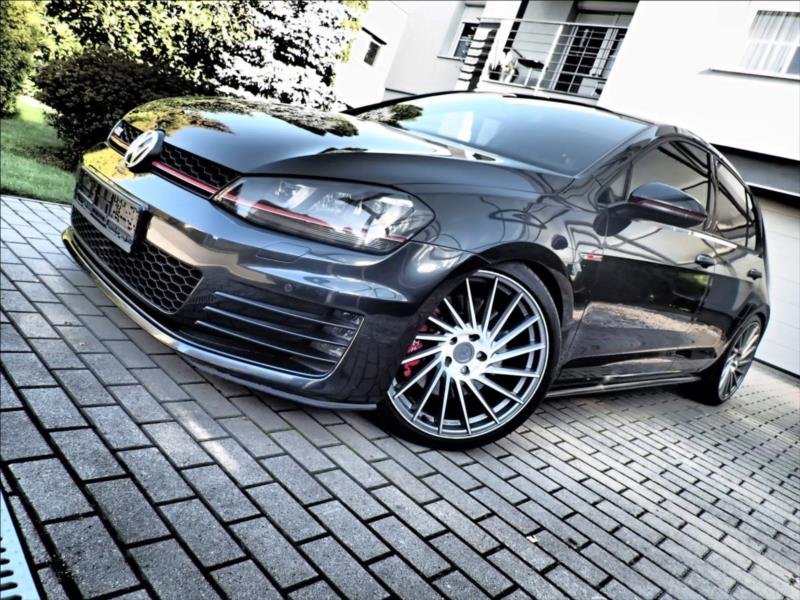 Volkswagen Golf 2,0 TSI 169kW DSG GTI,tempomat