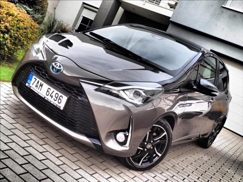 Toyota Yaris 1,5 Hybrid eCVT ActiveTrend AT